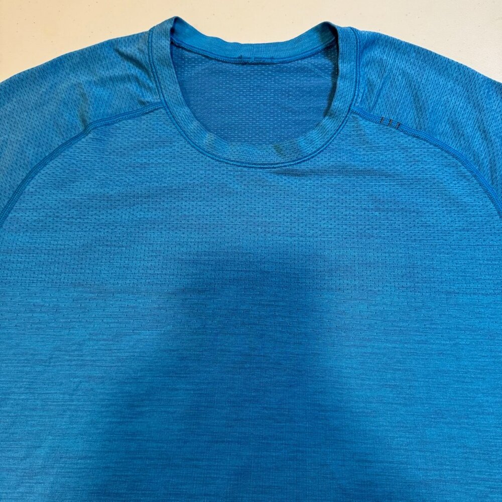 Lululemon Blue‎ Metal Vent Tech Performance Gym Run Short Sleeve T Shirt Men's M